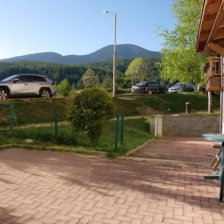 Cozy With Private Garden By The Forest